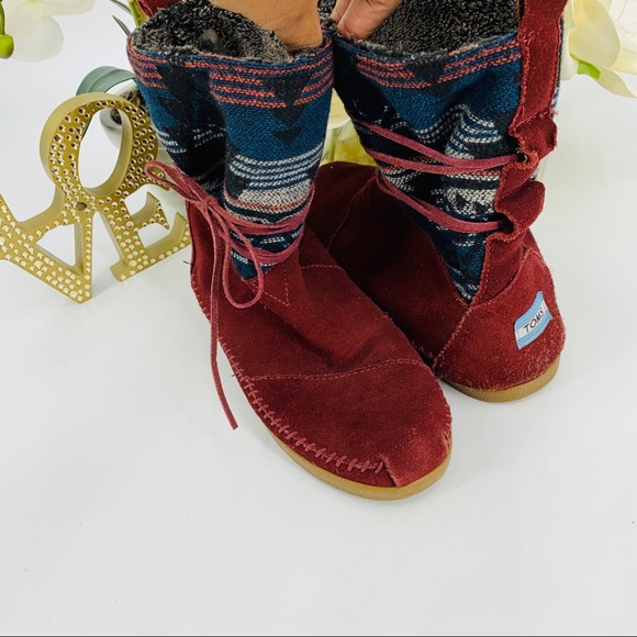 TOMS Boots - Picture 6 of 8